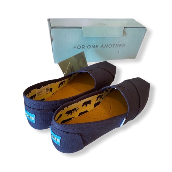 🆕TOMS Classic Loafers Sizes:  8- 8.5- 10 - Picture 4 of 12
